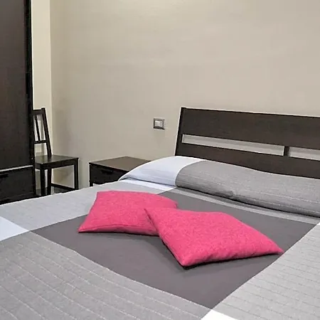 Gryllus Bed & Breakfast 3*